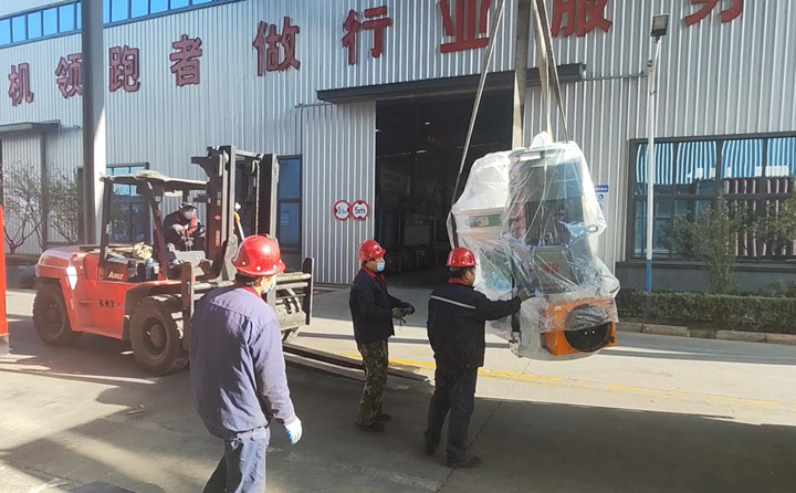 QQ截圖木屑顆粒機(jī)生產(chǎn)線發(fā)往英國倫敦，這是年產(chǎn)2萬噸的顆粒機(jī)生產(chǎn)線設(shè)備.jpg